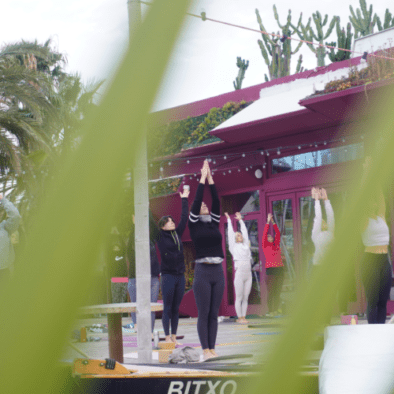 Hazte socio 10 Workshops SUP Yoga - Vinyasa Yoga
