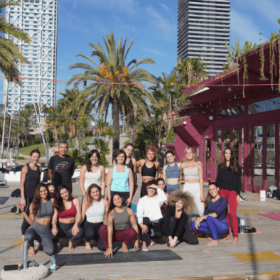 Hazte socio 5 Workshops SUP Yoga 1